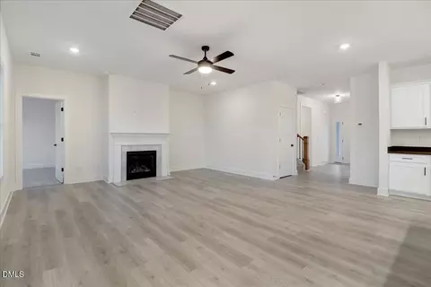 Living - 79 Leslie Ct, Middlesex, NC 27557 photo 2 of 3