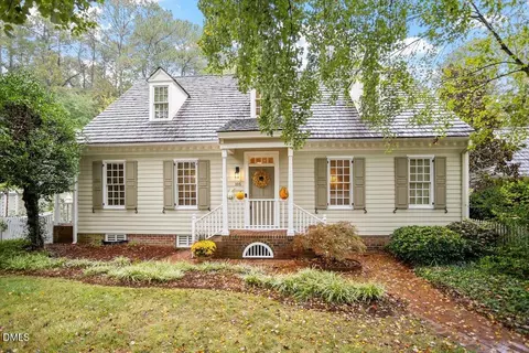 105 Palace Grn, Cary, NC 27518