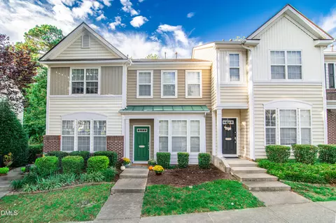 5318 Crescentview Pkwy, Raleigh, NC 27606