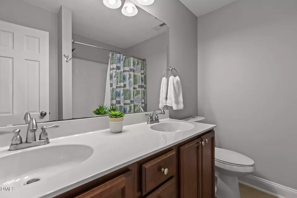 Bath - 5319 Beaumont Dr, Durham, NC 27707 photo 3 of 3