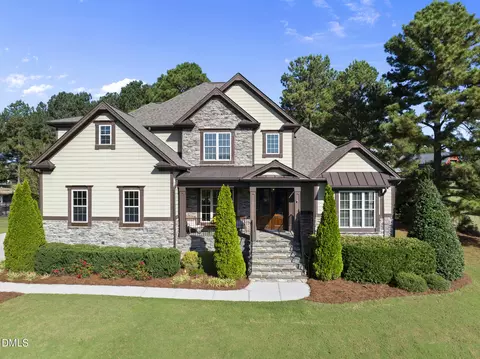 20 Bella Vita Dr, Clayton, NC 27527