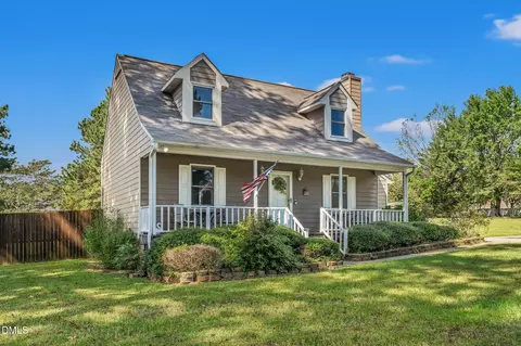 62 Stoneridge Dr, Henderson, NC 27537