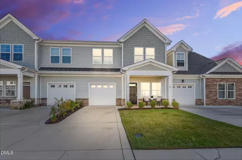 3221 Carnoustie Ct, Fayetteville, NC 28306