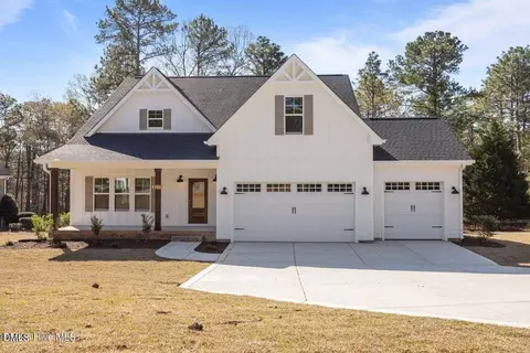 2177 Aiport Rd, Whispering Pines, NC 28327