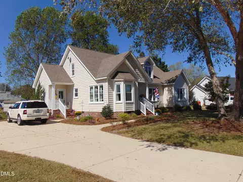 723 Bayberry Ct, Nashville, NC 27856