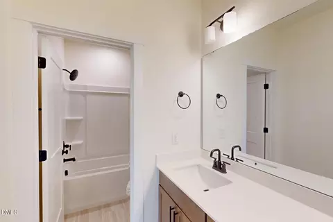 Bath - 1209 Opal Ln, Durham, NC 27705 photo 3 of 6