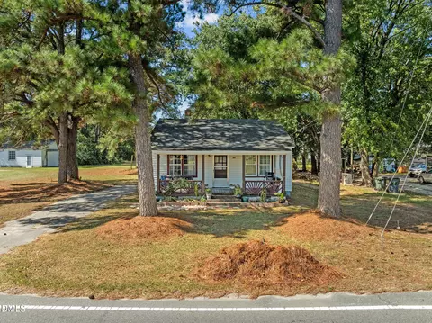 412 S William Hooker Dr, Hookerton, NC 28538 photo 4