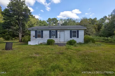 927 Baltimore Rd, Warrenton, NC 27589