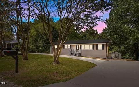 3117 Edgetone Dr, Raleigh, NC 27604