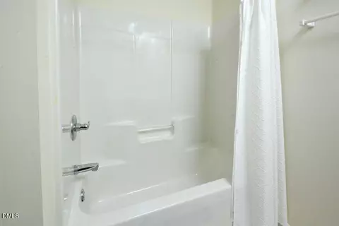 Bath - 1819 Grady Dr, Durham, NC 27712 photo 3 of 3