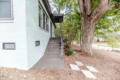 201 Old Glendon Rd, Carthage, NC 28327