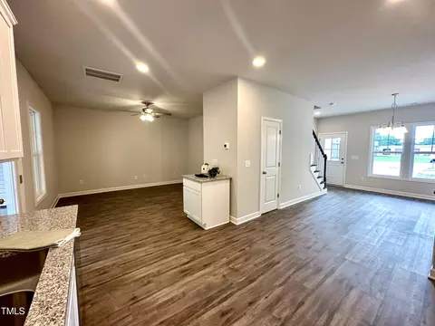 215 Britt St, Smithfield, NC 27577 photo 5