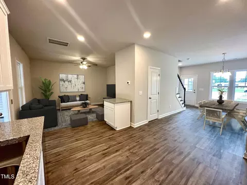 215 Britt St, Smithfield, NC 27577 photo 4