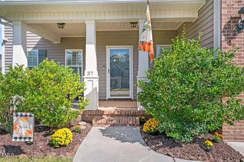 37 Deep Woods Ln, Cameron, NC 28326