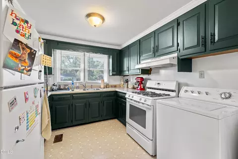 Kitchen - 116 Compton St, Clayton, NC 27520 photo 4 of 5
