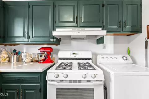 Kitchen - 116 Compton St, Clayton, NC 27520 photo 2 of 5