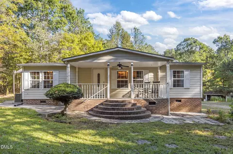 328 N Raleigh Farms Rd, Youngsville, NC 27596