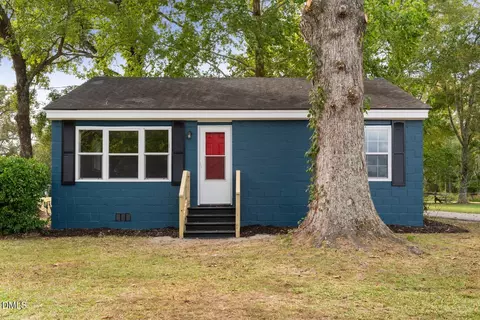 1120 S Arendell Ave, Zebulon, NC 27597
