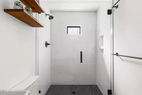 Bath - 217 Dacian Ave, Durham, NC 27701 photo 4 of 6