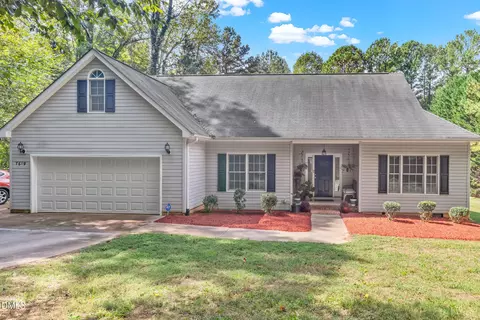 7619 Whitaker Dr, Summerfield, NC 27358