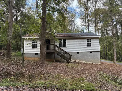 1100 Booker St, Henderson, NC 27536