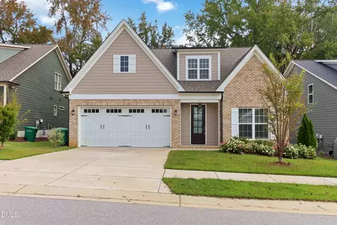2929 High Plains Dr, Fuquay Varina, NC 27526