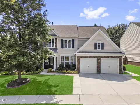 112 Amiable Loop, Cary, NC 27519 photo 2