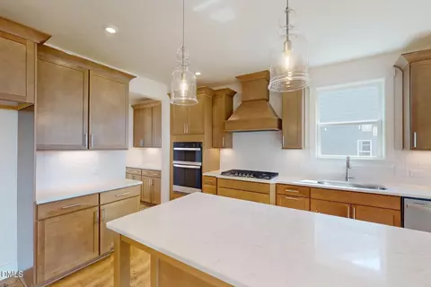 Kitchen - 508 Soapstone Dr, Durham, NC 27705 photo 7 of 8