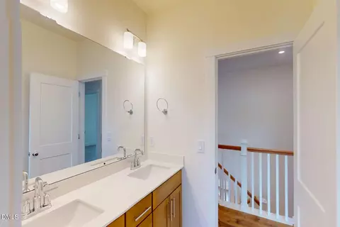 Bath - 508 Soapstone Dr, Durham, NC 27705 photo 2 of 6