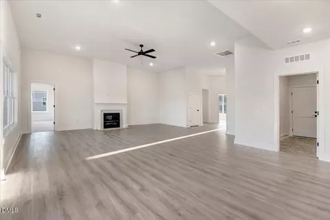 Living - 80 Leslie Ct, Middlesex, NC 27557 photo 2 of 6