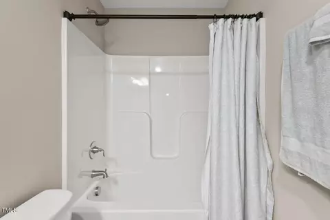 Bath - 328 Avery Meadows Dr, Smithfield, NC 27577 photo 7 of 7