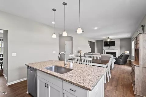 Kitchen - 328 Avery Meadows Dr, Smithfield, NC 27577 photo 2 of 2