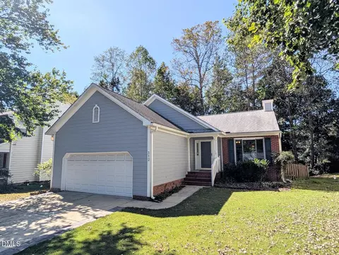 312 Brierridge Dr, Apex, NC 27502