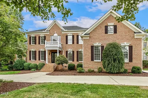 9324 Royal Crest Dr, Raleigh, NC 27617