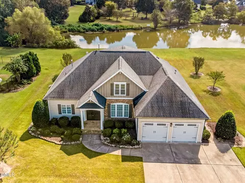 139 Stone Nut Trl, Fuquay Varina, NC 27526
