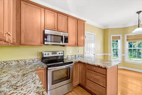 Kitchen - 159 Waterfall Rd, Henderson, NC 27537 photo 3 of 4