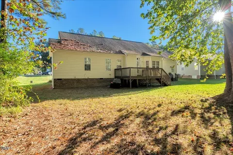 Exterior - 159 Waterfall Rd, Henderson, NC 27537 photo 5 of 6