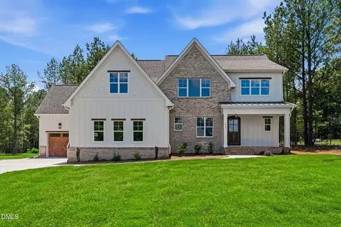 1214 Red Cedar Ct, Youngsville, NC 27596