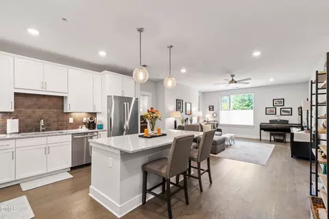 105 Chatham Walk Ln #204, Cary, NC 27511