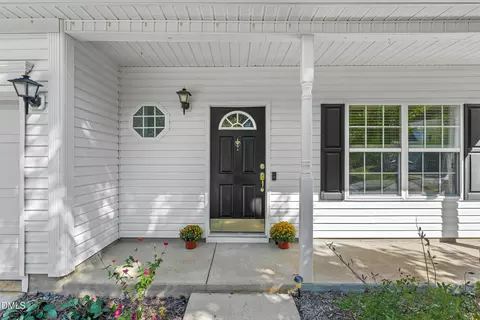 2908 Sawyers Mill Dr, Apex, NC 27539