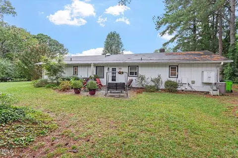 Exterior - 613 Devon Pl, Zebulon, NC 27597 photo 4 of 5