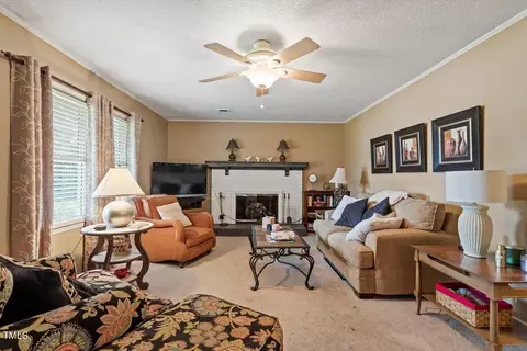 Living - 613 Devon Pl, Zebulon, NC 27597 photo 1 of 2