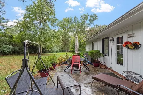 Exterior - 613 Devon Pl, Zebulon, NC 27597 photo 5 of 5