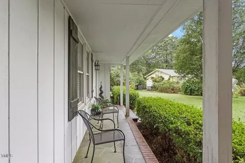 Exterior - 613 Devon Pl, Zebulon, NC 27597 photo 1 of 5