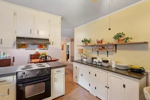 Kitchen - 613 Devon Pl, Zebulon, NC 27597 photo 2 of 4
