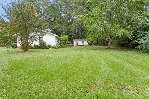 Exterior - 613 Devon Pl, Zebulon, NC 27597 photo 3 of 5