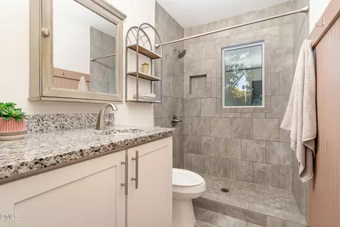 Bath - 1320 Pineview Dr, Garner, NC 27529 photo 2 of 2