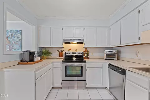 232 Wetherburn Ln, Raleigh, NC 27615 photo 9