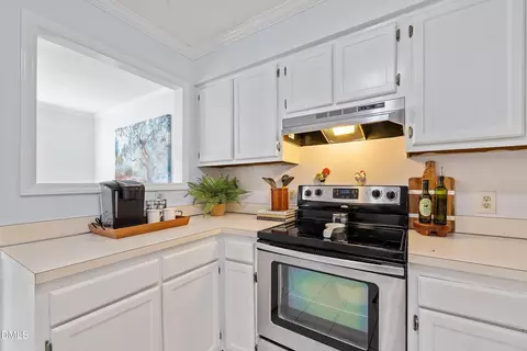 232 Wetherburn Ln, Raleigh, NC 27615 photo 11