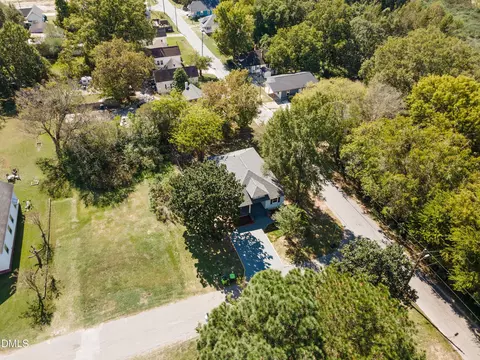 View/Area - 411 W I St, Erwin, NC 28339 photo 2 of 2